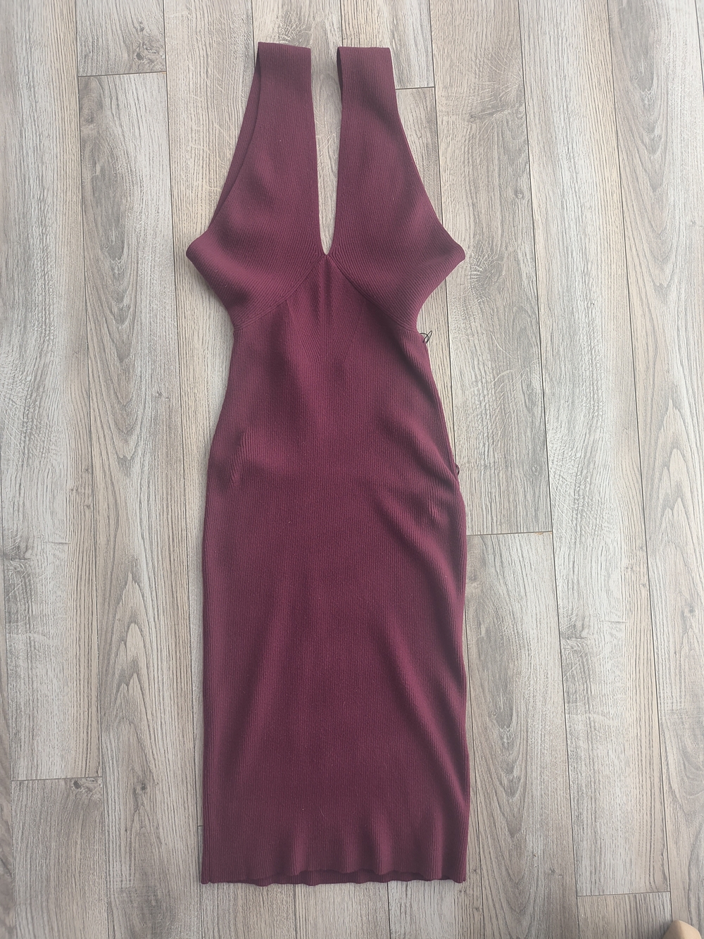 Banana Republic Sleeveless V-Neck Midi Dress in Burgundy